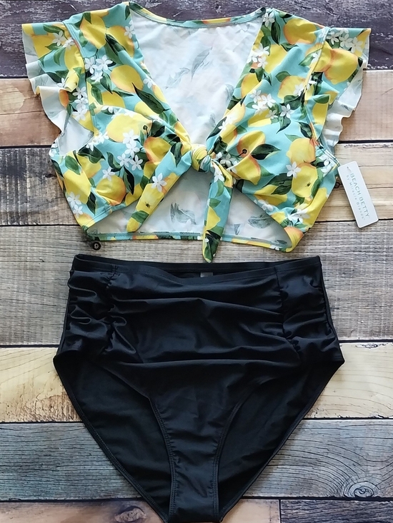 Miracle Brands Other - 🐠 Beach Betty - Lemon Print Crop Bikini Top